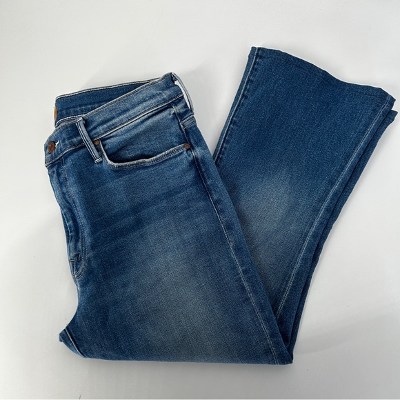 MOTHER The Weekender Women's Flare Jeans in Layover Wash Size 32 - Picture 4 of 16